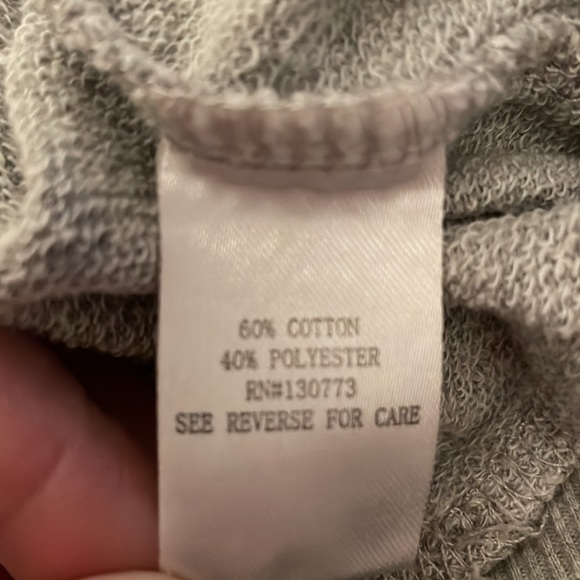 101 Ocean Parkway Women’s 3/4 length sleeve crop top. Size medium. - Picture 11 of 12